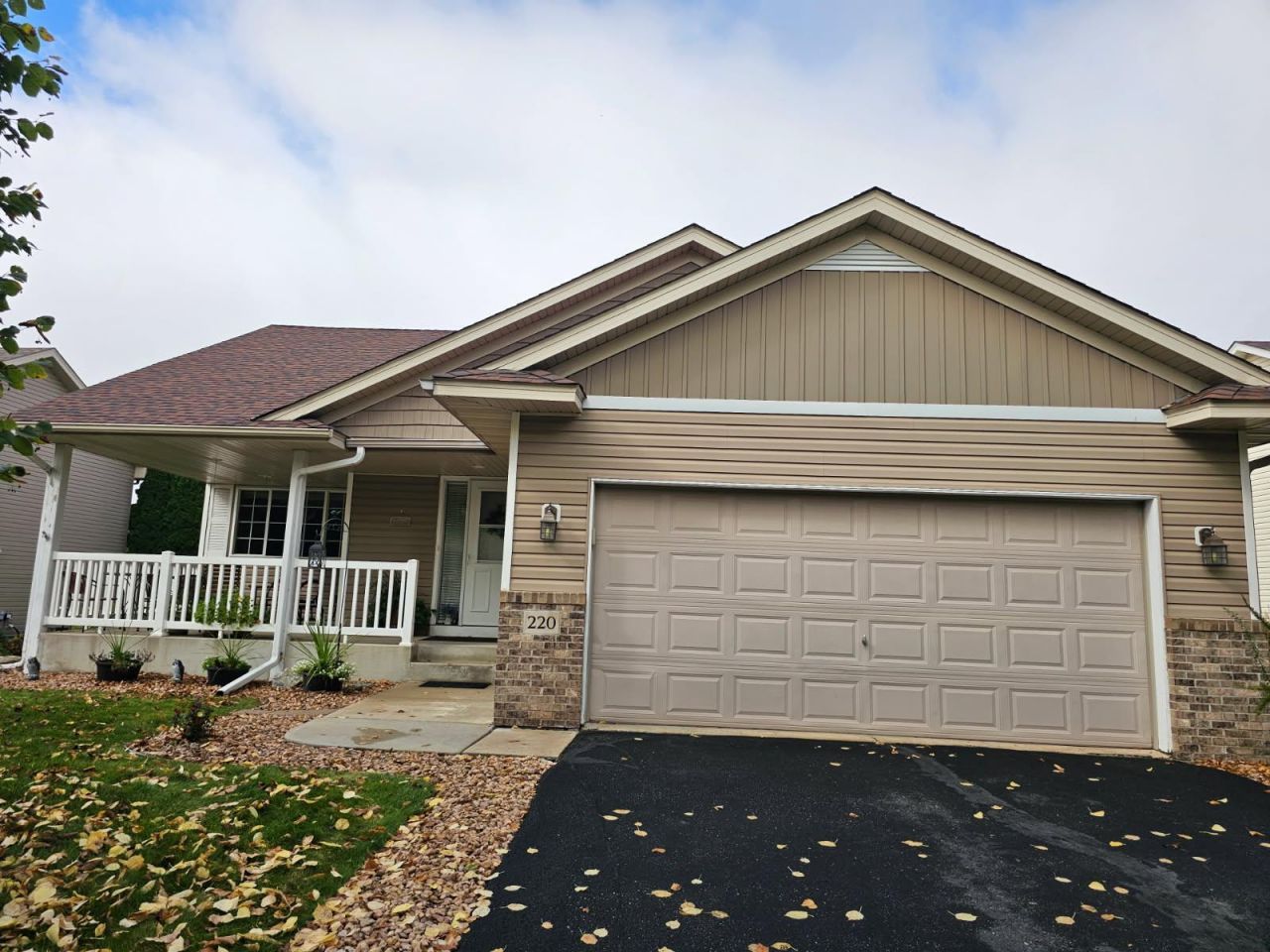 220 Florence Avenue S, Annandale, MN 55302 Main Photo