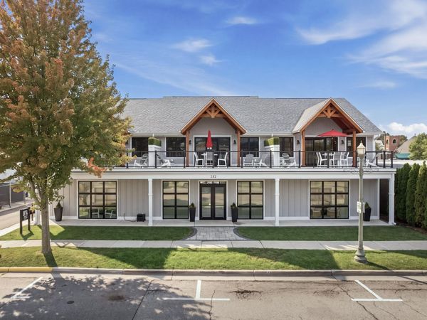 252 Center St, Lake Geneva, WI 53147