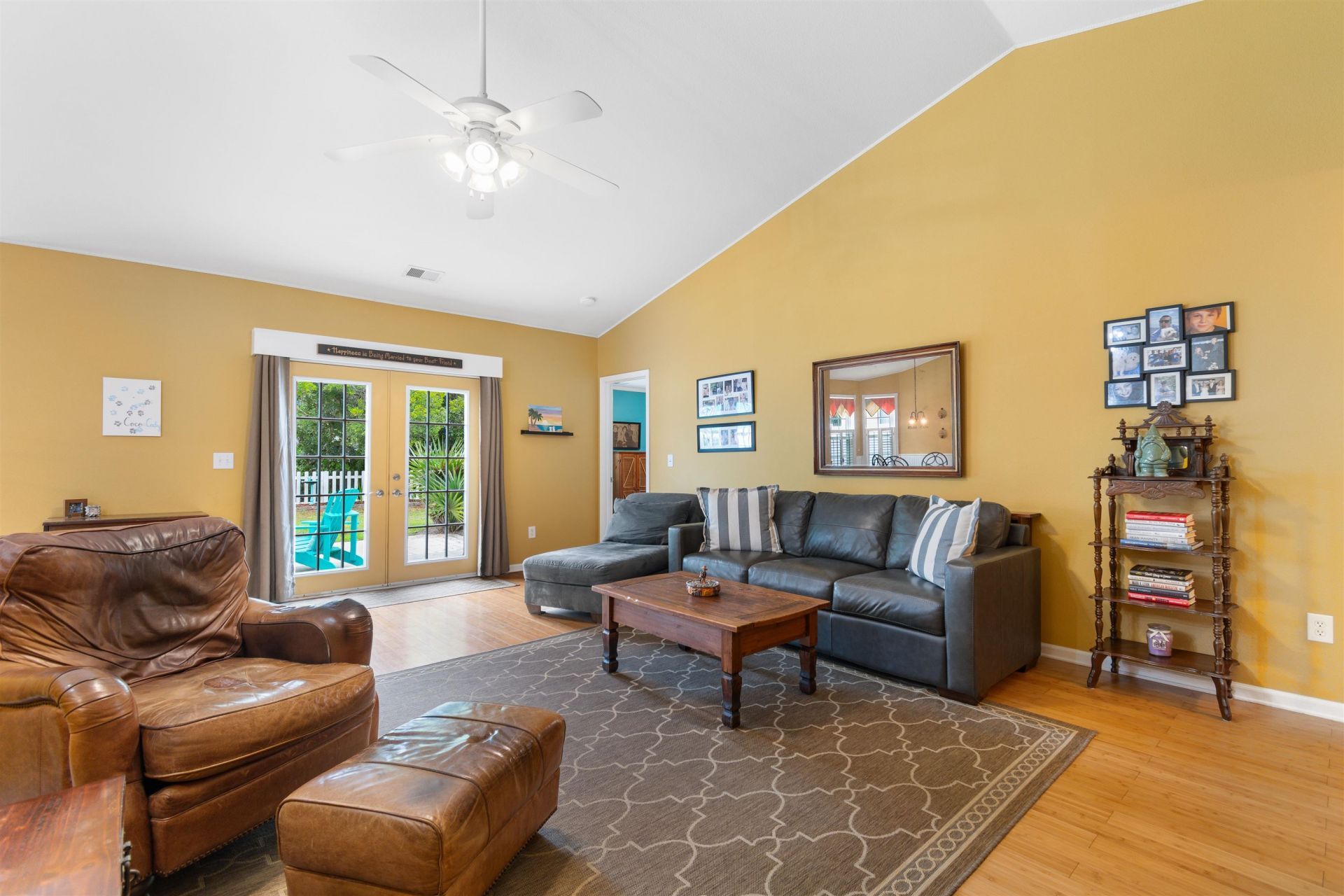 636 Pepperbush Dr. Photo 10