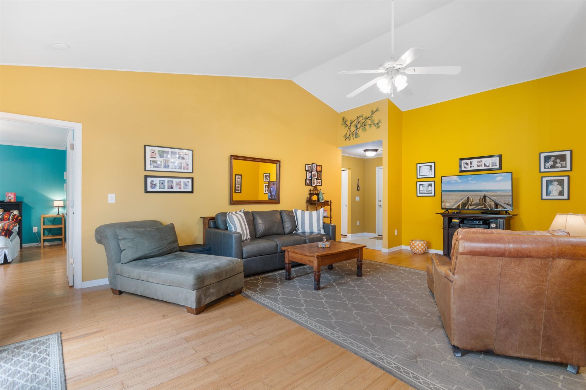 636 Pepperbush Dr. Photo 12