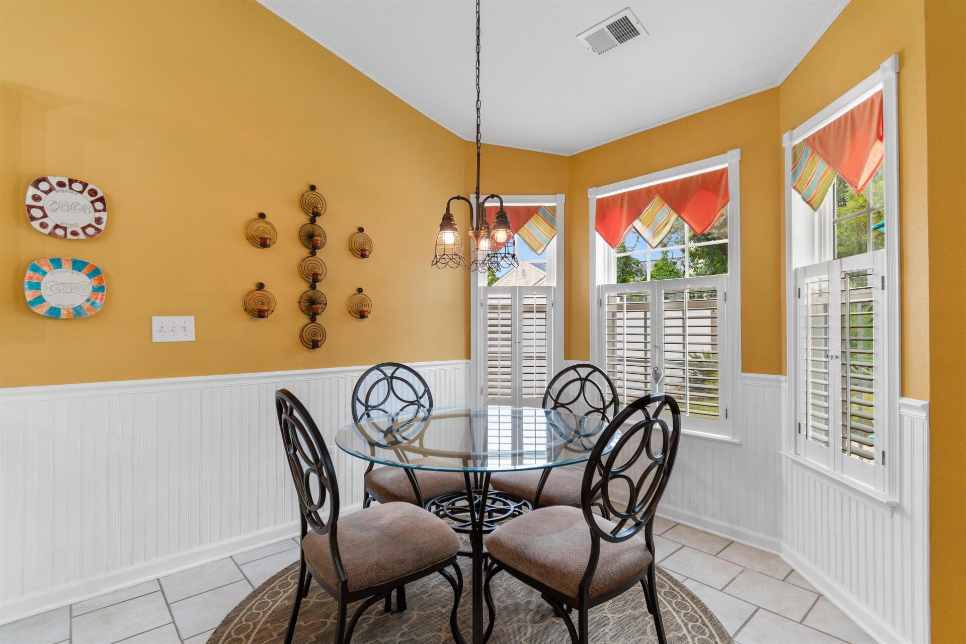 636 Pepperbush Dr. Photo 9