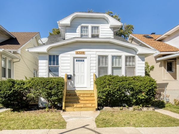 6228 W Berenice Avenue , Unit G, Chicago, IL 60634