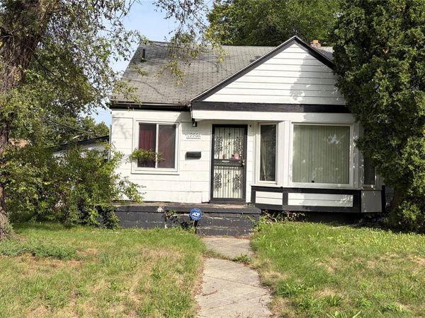 19966 Chapel Street , Detroit, Mi 48219