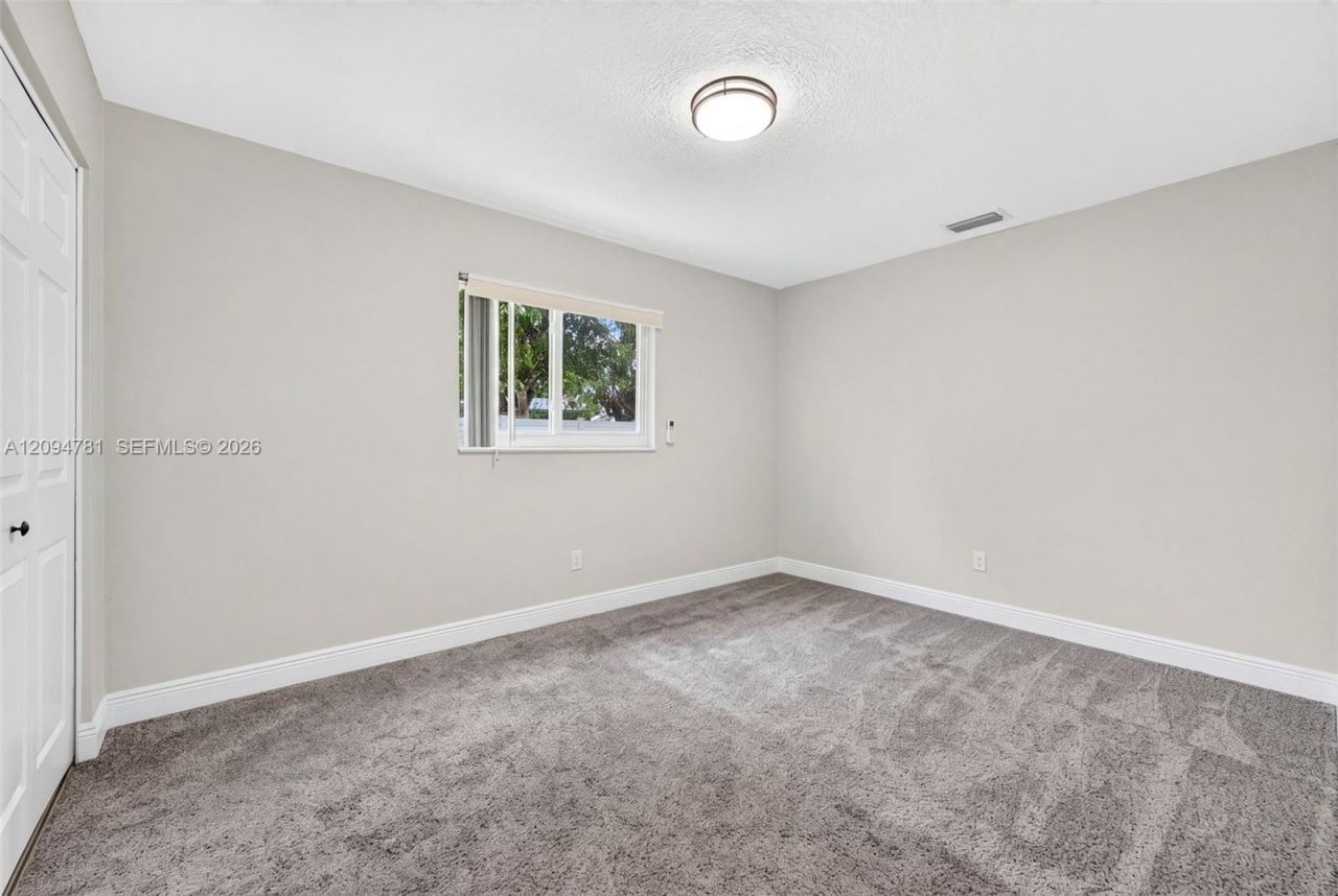 10403 NW 80th Ct, Tamarac, FL 33321 Photo