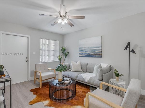 1041 SW 15th Ave, Unit 6A, Fort Lauderdale, FL 33312