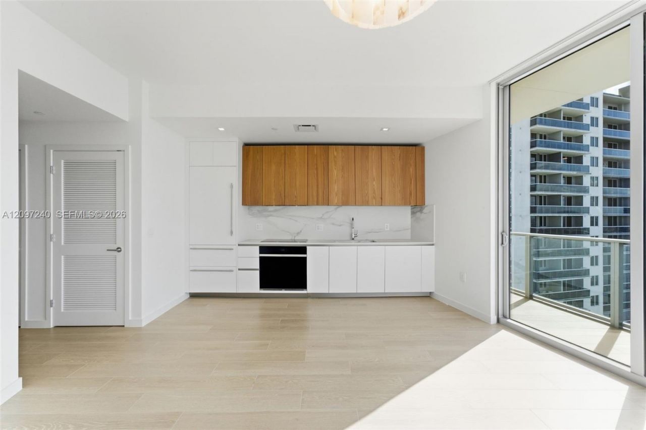 1400 Biscayne Boulevard , Unit 3007, Miami, FL 33132 Photo