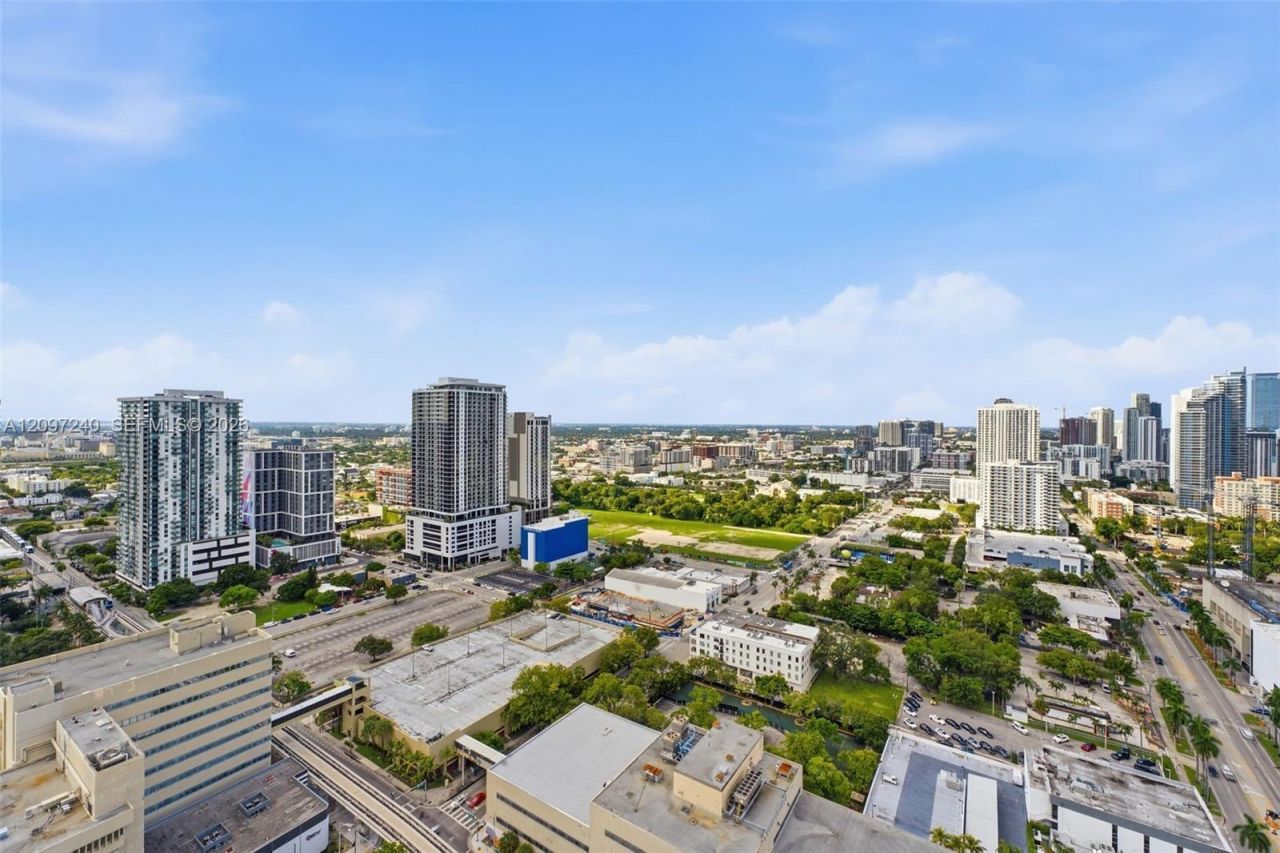 1400 Biscayne Boulevard , Unit 3007, Miami, FL 33132 Photo