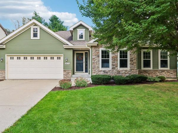 2676 Oak Knoll Drive, Fitchburg, WI 53711