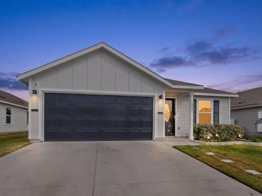 10021 Barasingha Drive, Fort Worth, TX 76134