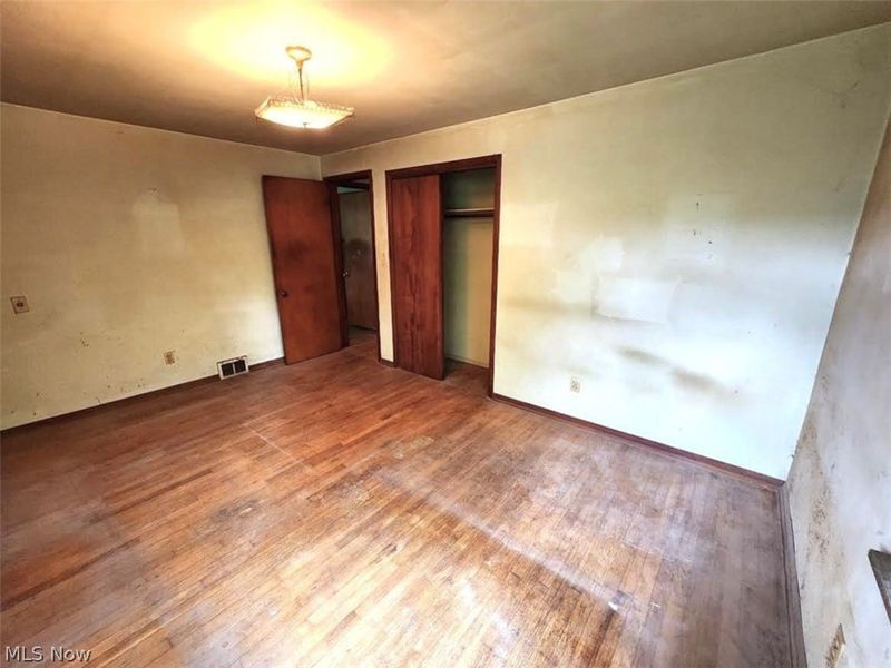 34357 White Road, Willoughby Hills, OH 44092 Photo 9