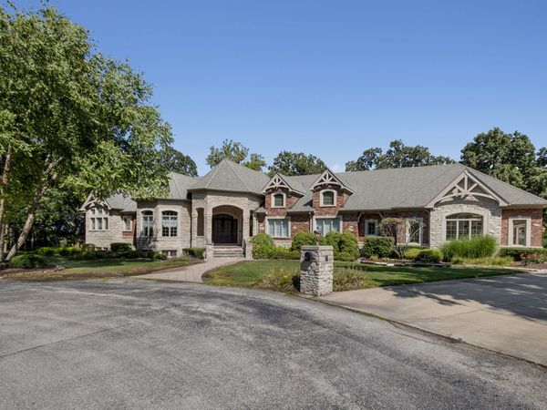 50 Elizabeth Lane , Palos Park, IL 60464
