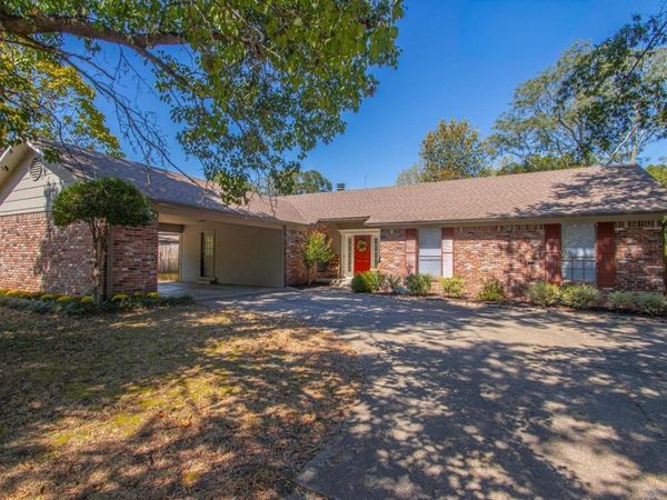 101 Round Leaf Court, Sherwood, AR 72120