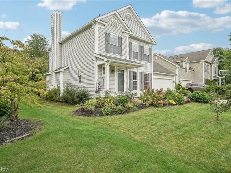 7680 Woodpath Drive, Hudson, OH 44236 Photo 2