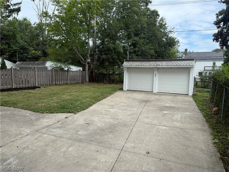 2327 Loyola Road, University Heights, OH 44118 Photo 24