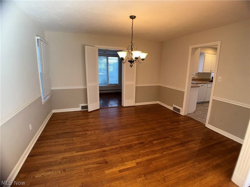 2327 Loyola Road, University Heights, OH 44118 Photo 4