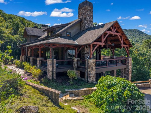 140 Settings Boulevard , Black Mountain, NC 28711
