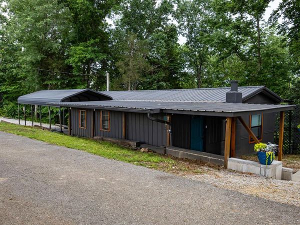 655 Mary Gardner, Sparta, TN 38583
