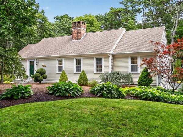 4 Wolf Hill Road, Sandwich, MA 02537