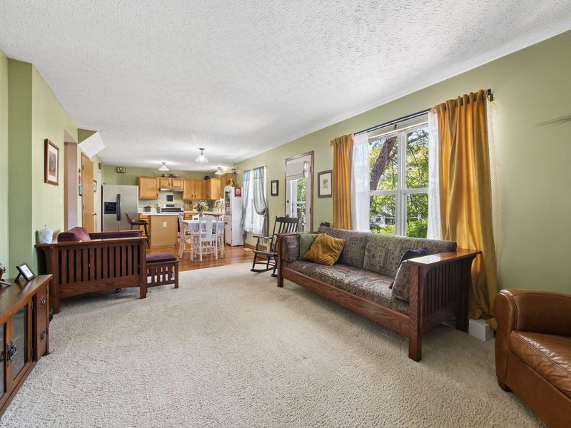 6126 Carmell Drive, Columbus, OH 43228 Photo 17