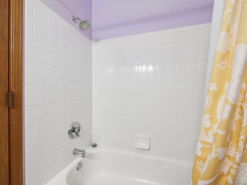 6126 Carmell Drive, Columbus, OH 43228 Photo 24