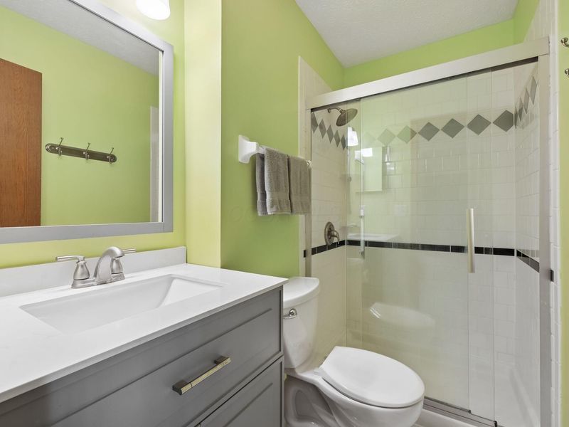 6126 Carmell Drive, Columbus, OH 43228 Photo 28