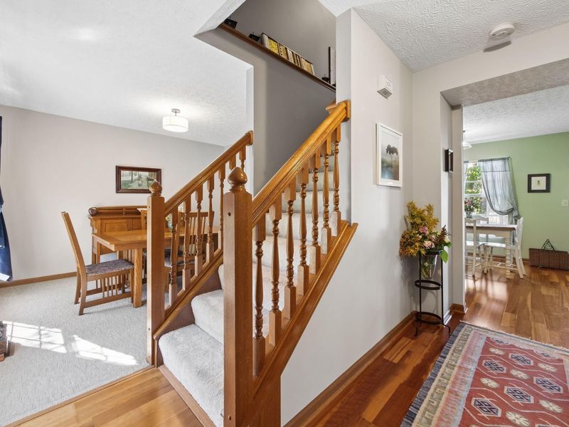 6126 Carmell Drive, Columbus, OH 43228 Photo 3