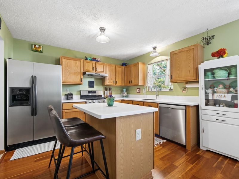 6126 Carmell Drive, Columbus, OH 43228 Photo 7