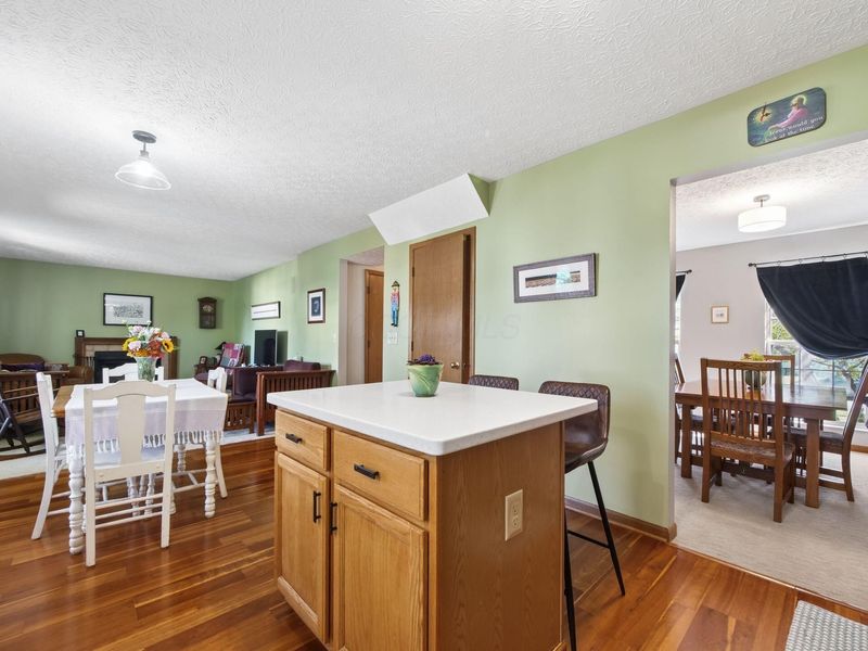 6126 Carmell Drive, Columbus, OH 43228 Photo 9