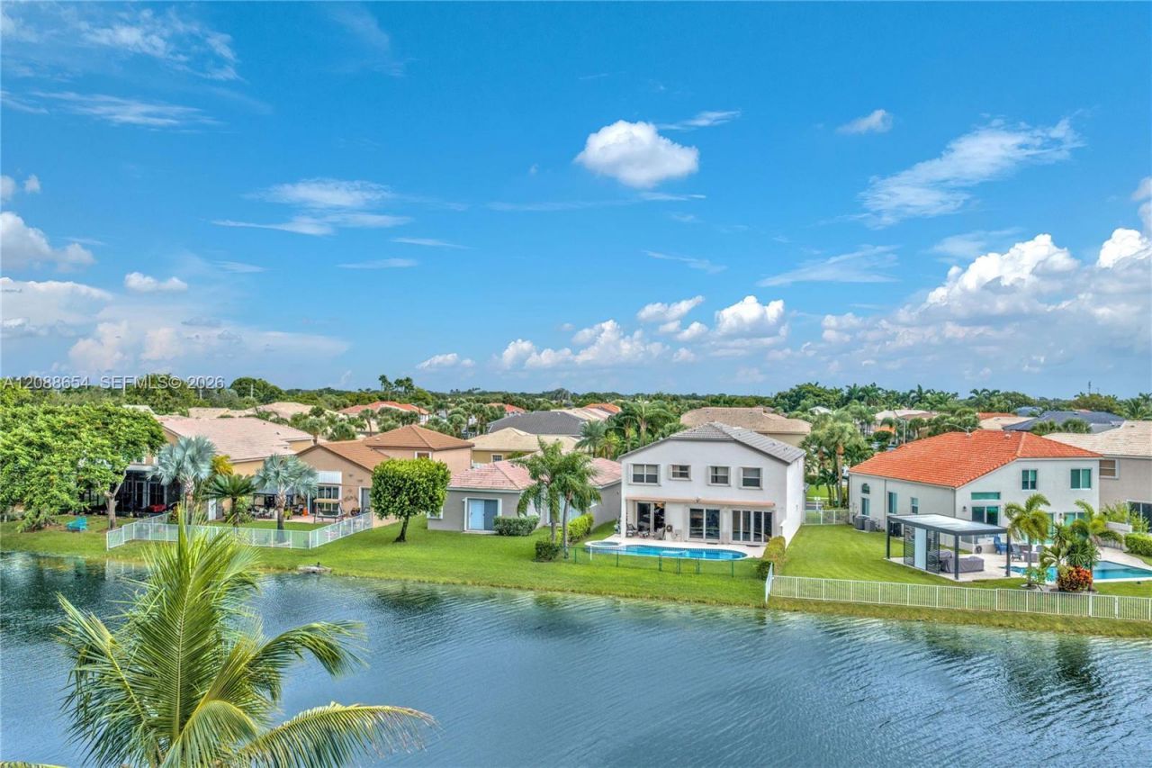15922 NW 14th Pl, Pembroke Pines, FL 33028 Photo