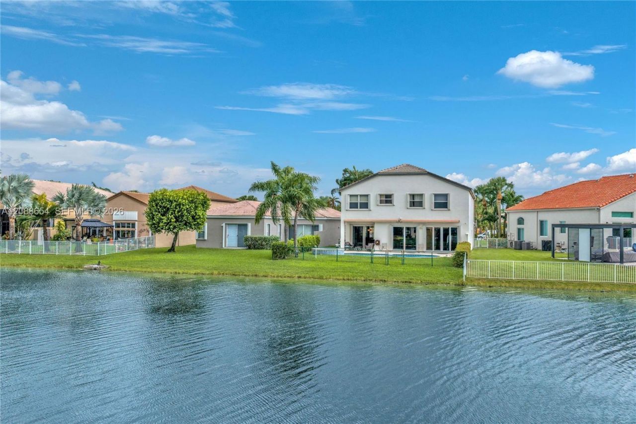 15922 NW 14th Pl, Pembroke Pines, FL 33028 Photo