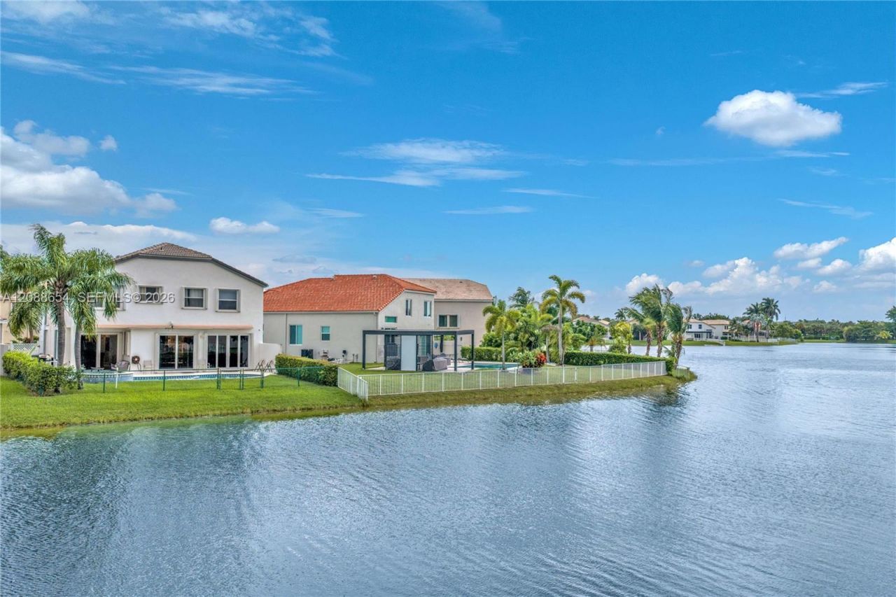15922 NW 14th Pl, Pembroke Pines, FL 33028 Photo