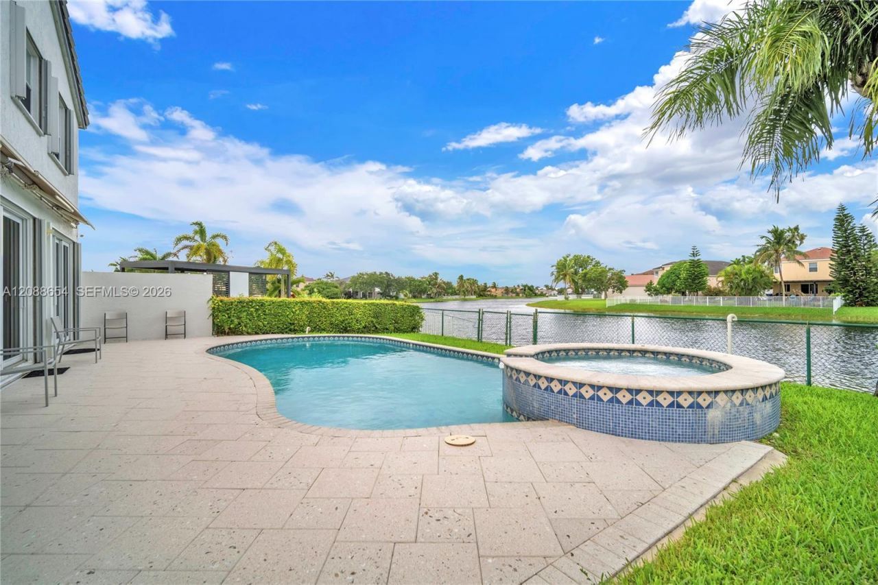 15922 NW 14th Pl, Pembroke Pines, FL 33028 Photo