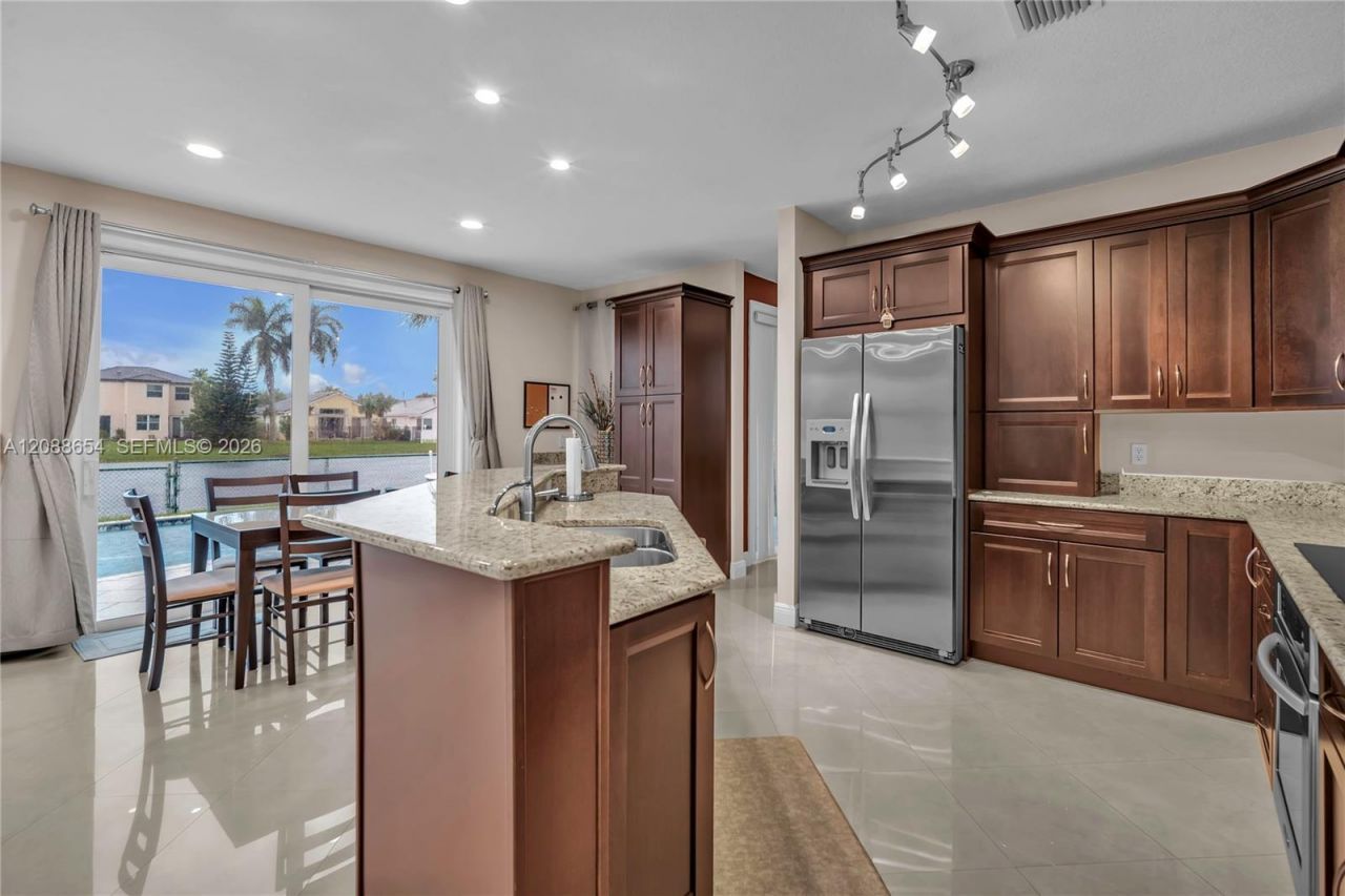15922 NW 14th Pl, Pembroke Pines, FL 33028 Photo