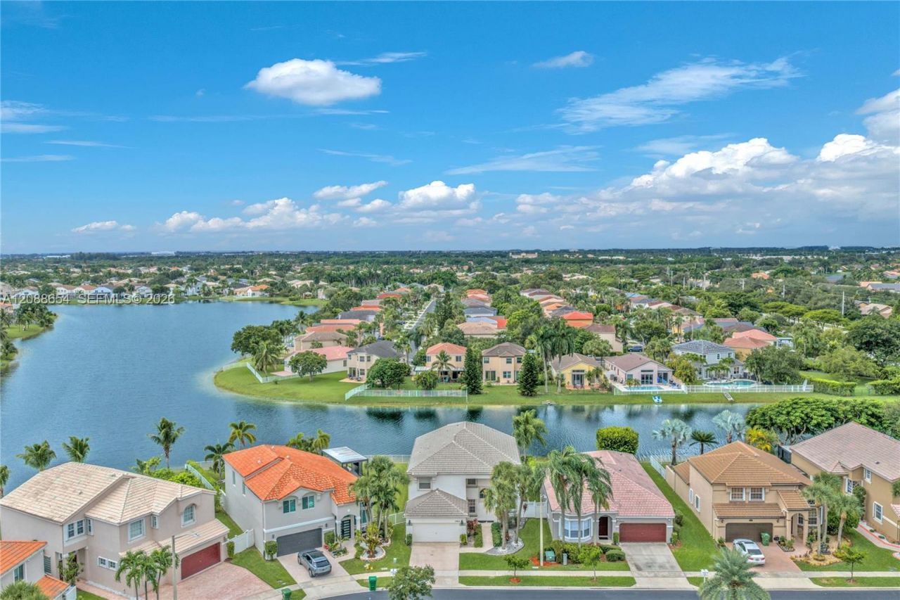 15922 NW 14th Pl, Pembroke Pines, FL 33028 Photo