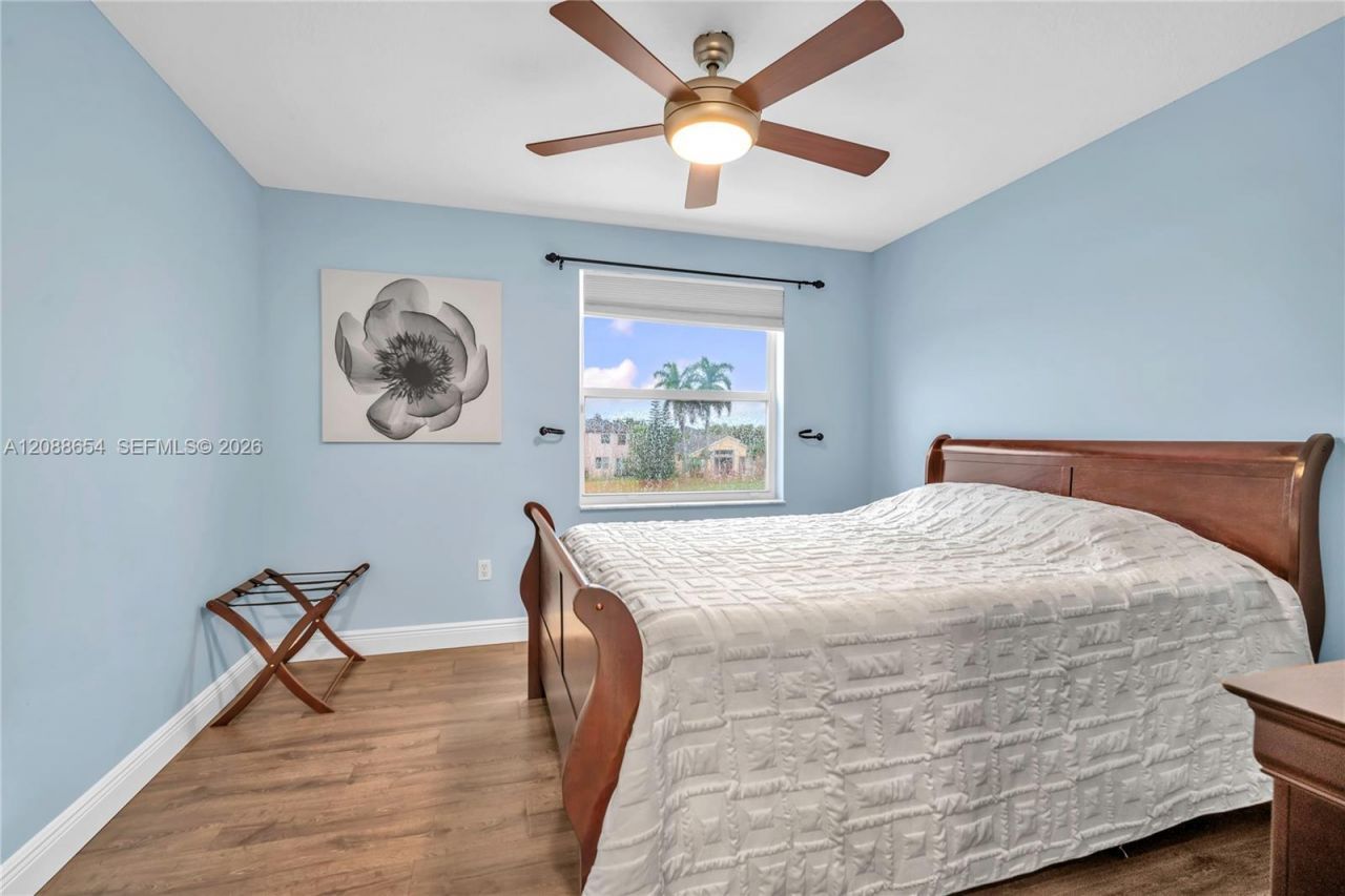 15922 NW 14th Pl, Pembroke Pines, FL 33028 Photo