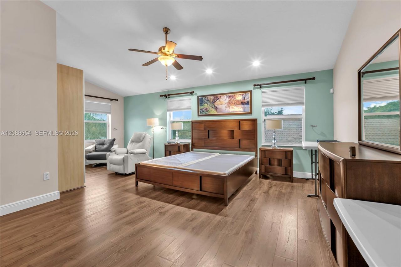 15922 NW 14th Pl, Pembroke Pines, FL 33028 Photo