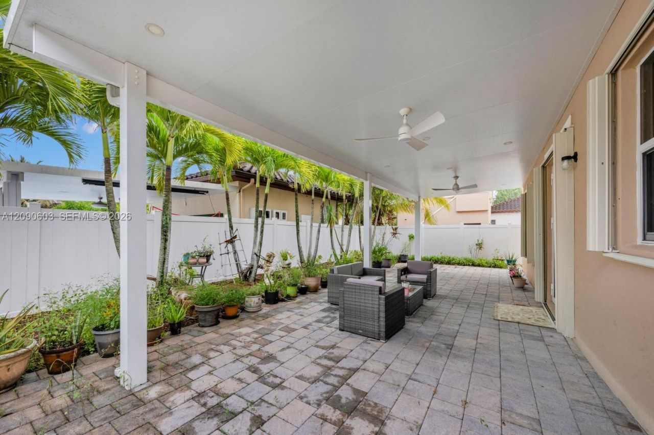17161 SW 91st St , Miami, FL 33196 Photo