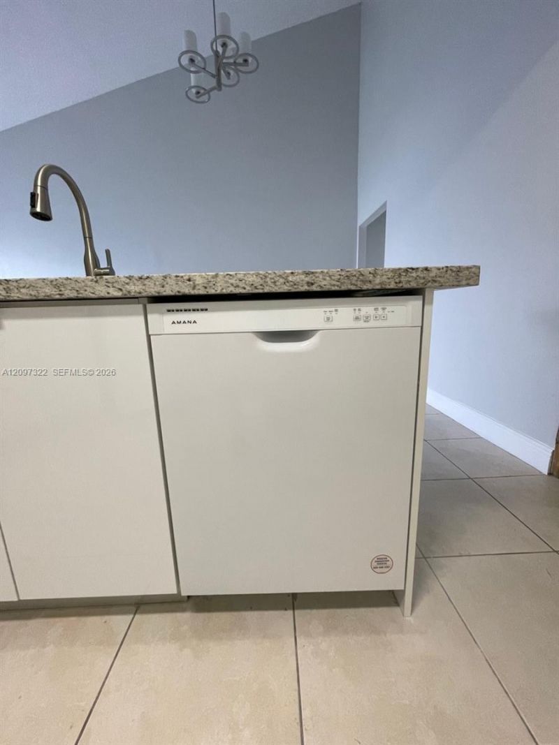 9421 Fontainebleau Blvd , Unit 208-35, Miami, FL 33172 Photo