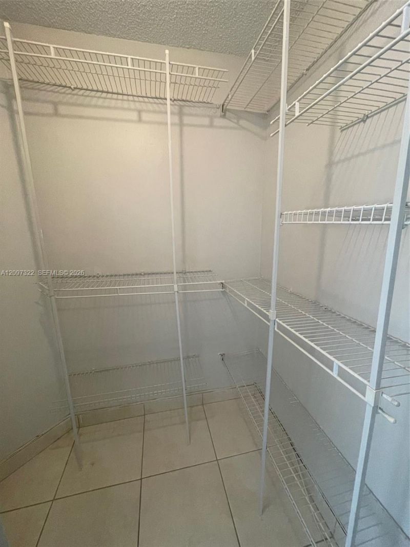 9421 Fontainebleau Blvd , Unit 208-35, Miami, FL 33172 Photo