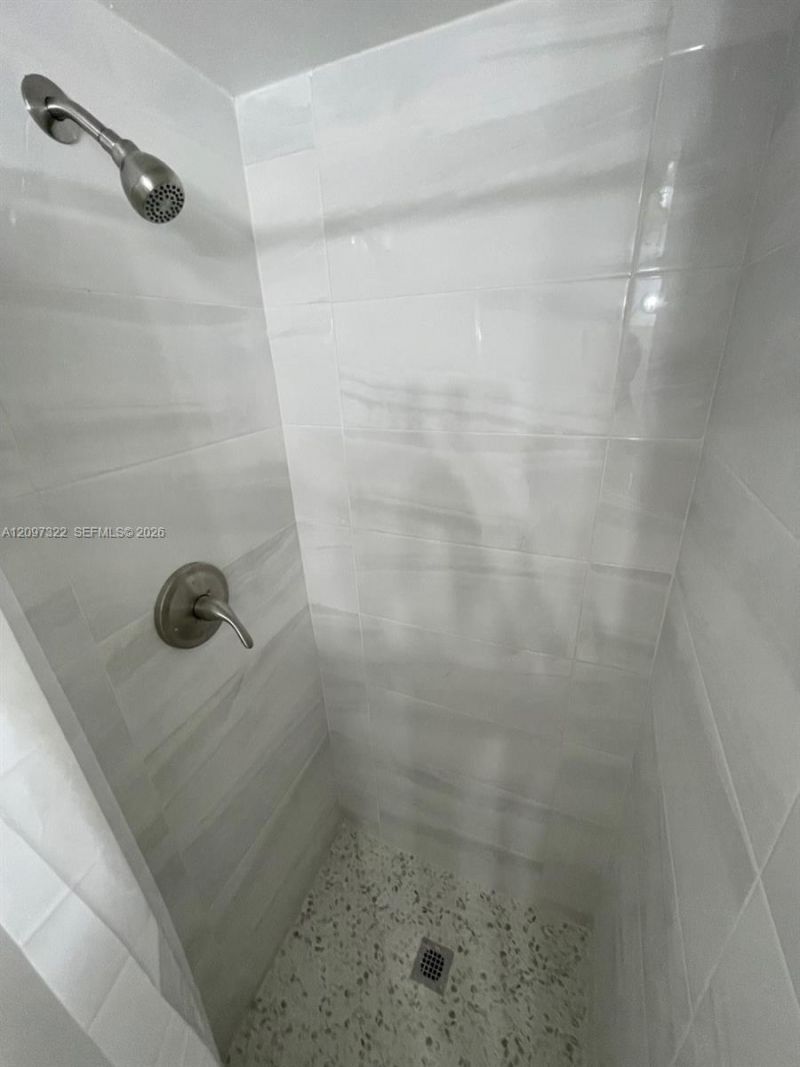9421 Fontainebleau Blvd , Unit 208-35, Miami, FL 33172 Photo