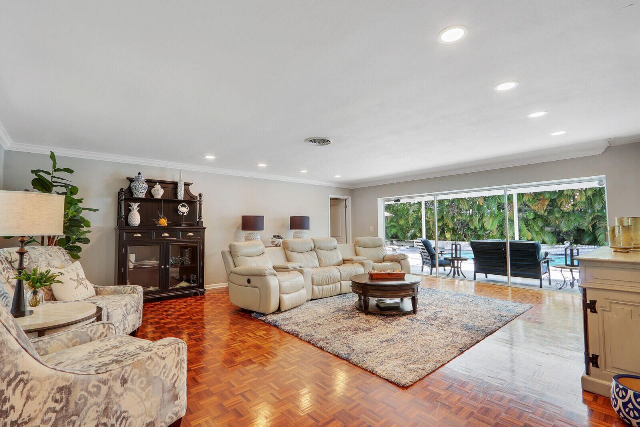 222 33rd Street, West Palm Beach, FL 33407 Photo