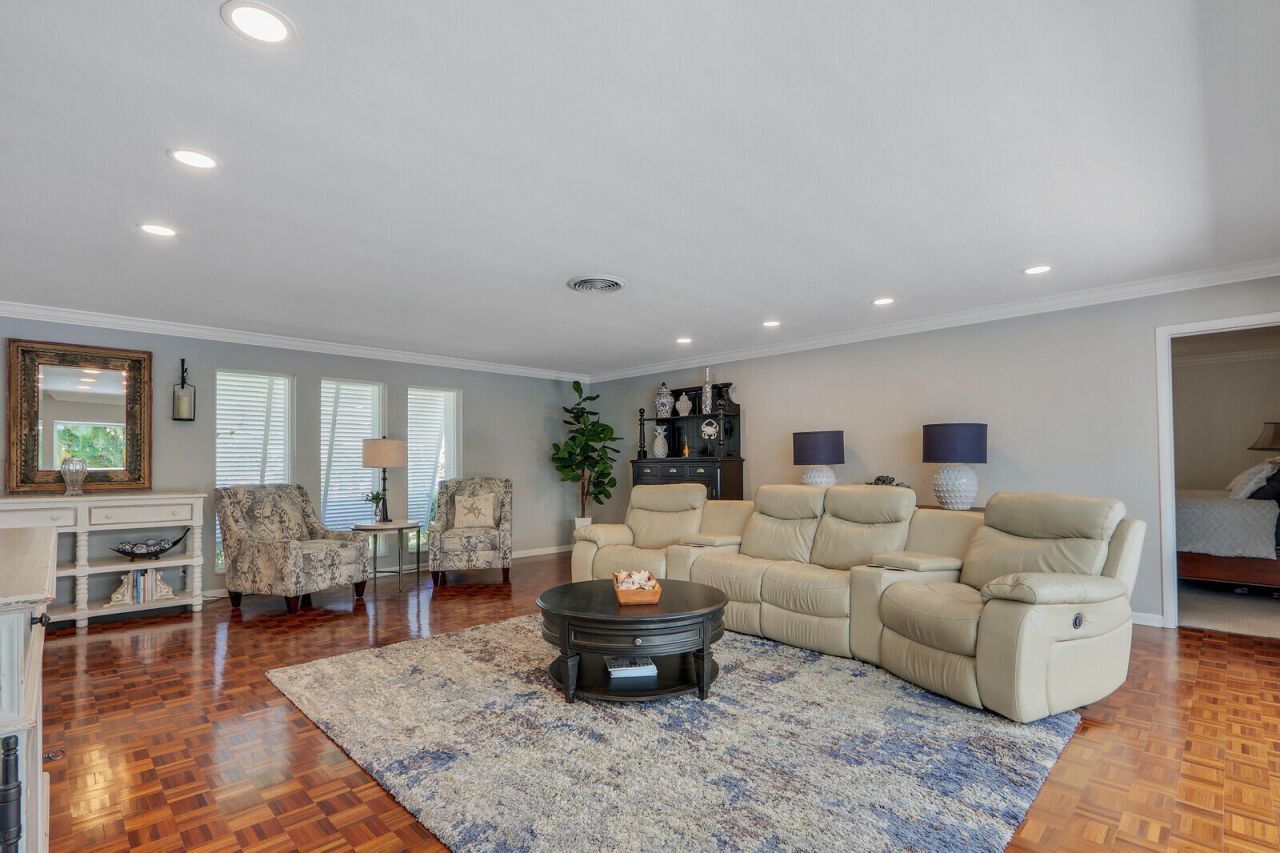 222 33rd Street, West Palm Beach, FL 33407 Photo