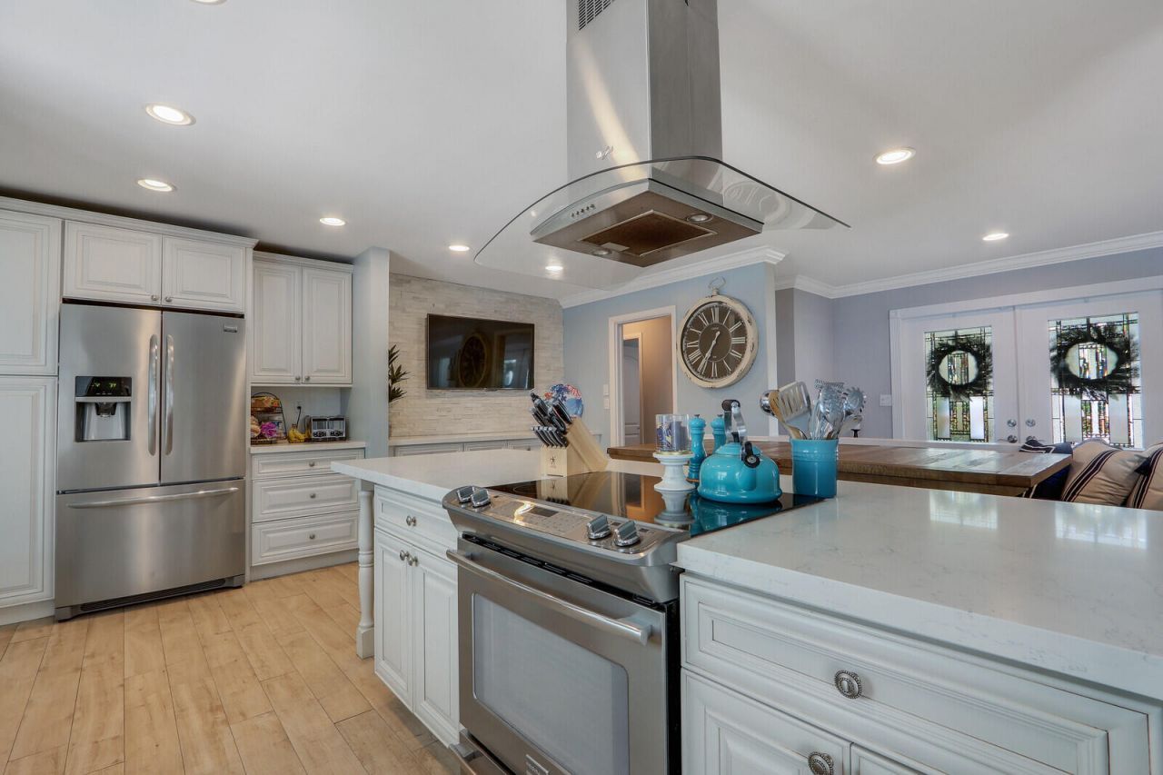 222 33rd Street, West Palm Beach, FL 33407 Photo