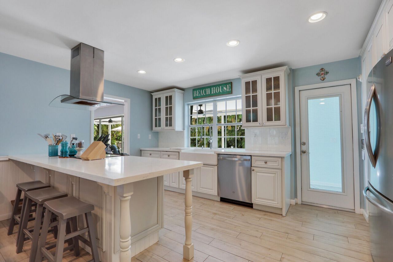 222 33rd Street, West Palm Beach, FL 33407 Photo