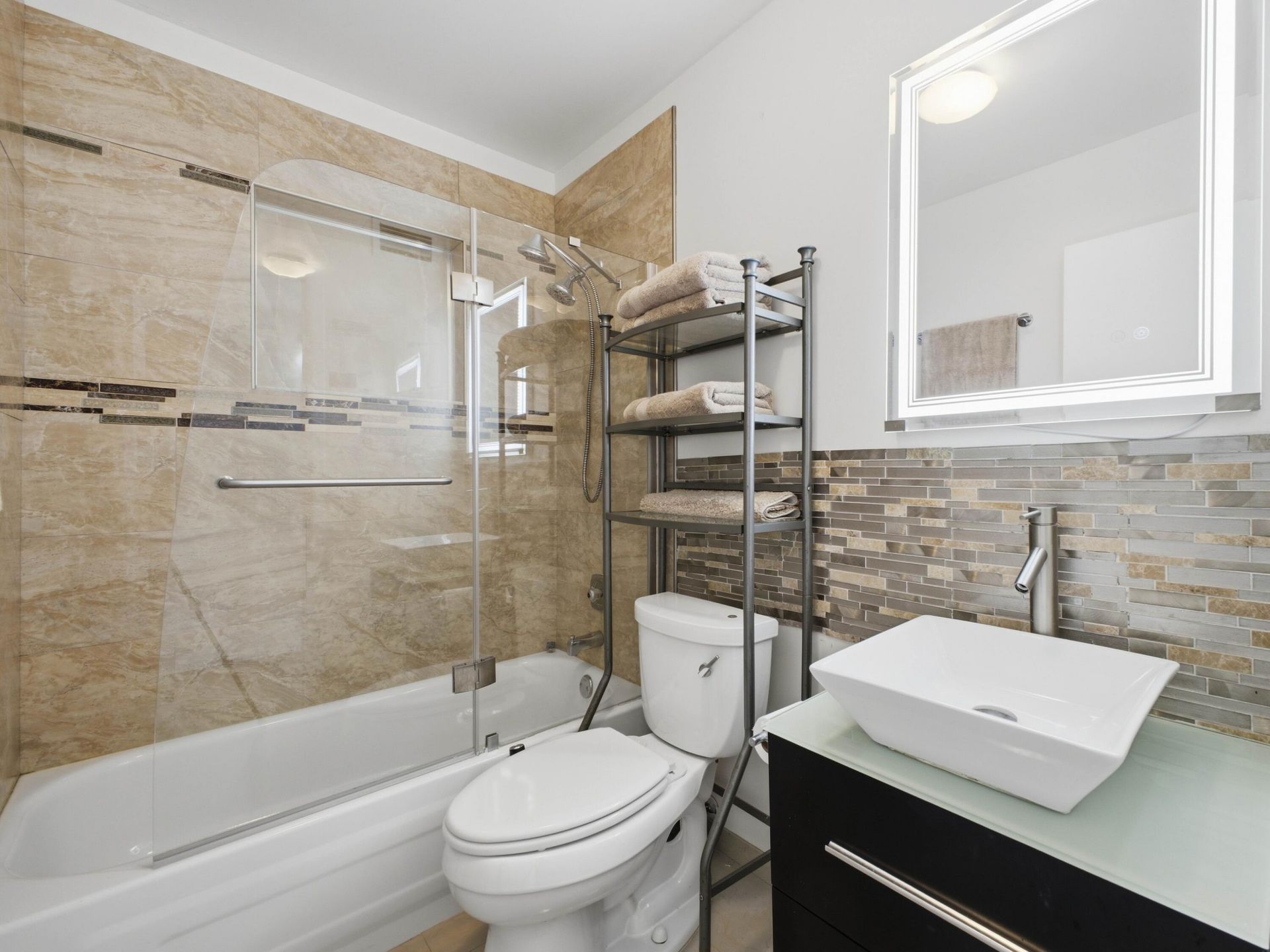 471 Capri J, Delray Beach, FL 33484 Photo