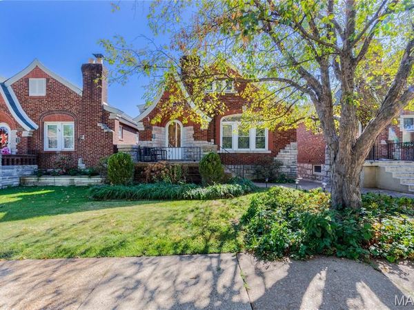 5714 Walsh Street, St Louis, MO 63109