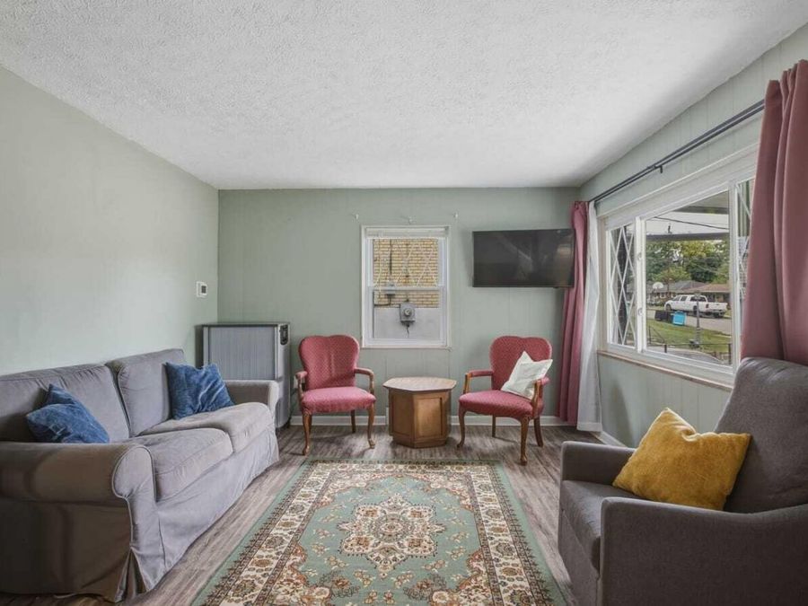 Property Image 9