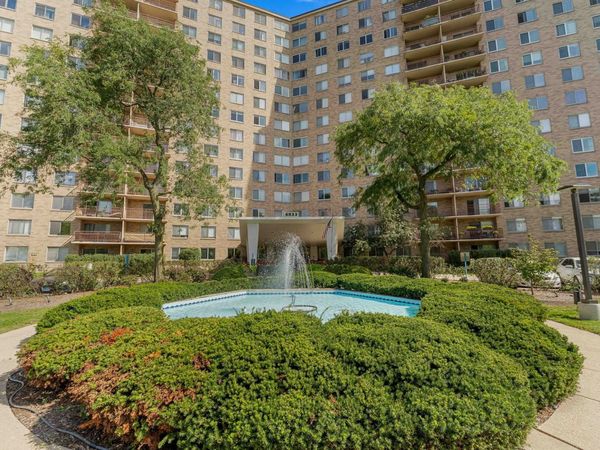 6833 N Kedzie Avenue , Unit A1511, Chicago, IL 60645