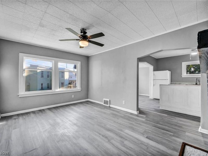 2407 Mira Court, Cleveland, OH 44109 Photo 15