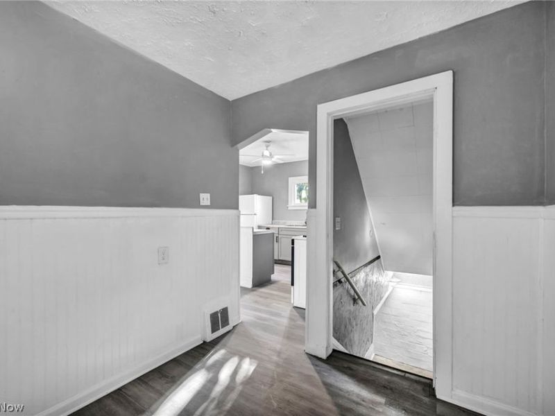 2407 Mira Court, Cleveland, OH 44109 Photo 17